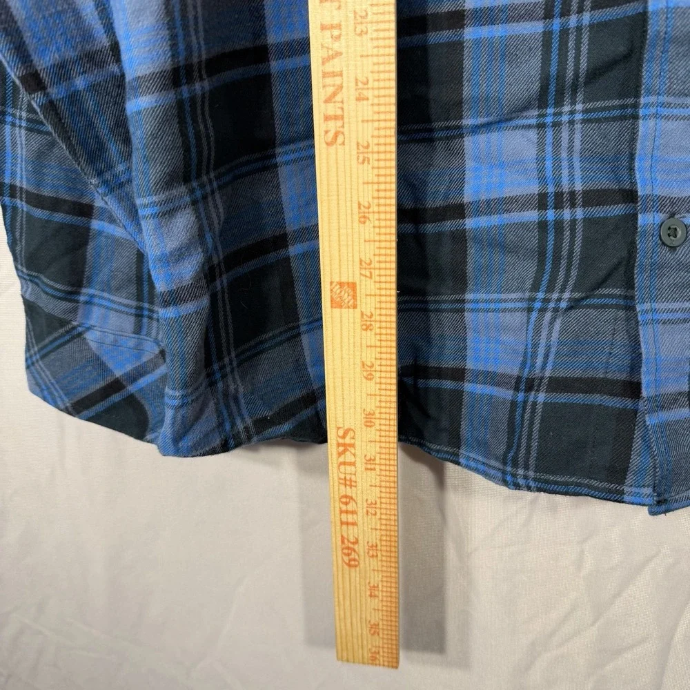 Hurley Long‎ Sleeve Button Shirt Men's Size 2XL Blue Plaid Flannel Cotton Blend